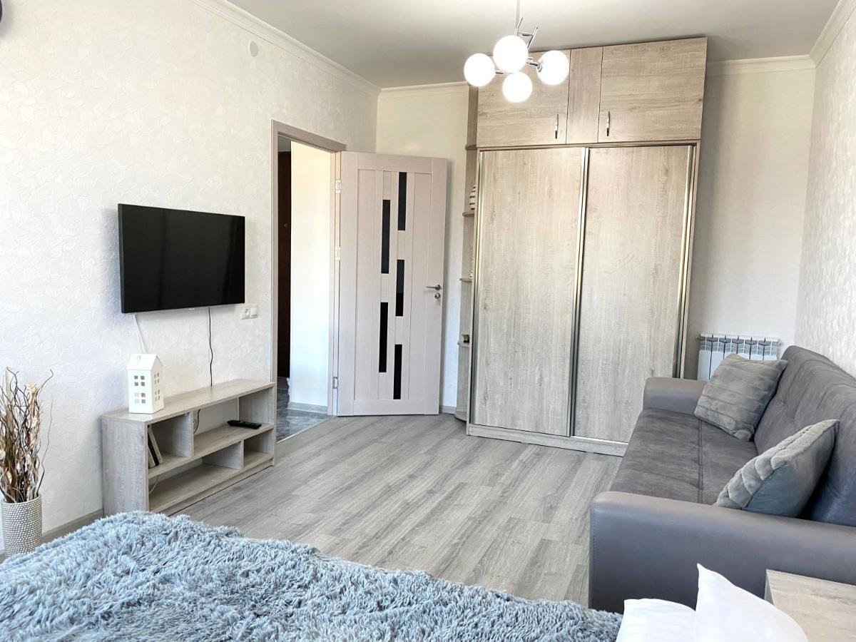 Modern Apartment In The Heart Of Gyumri Exterior photo